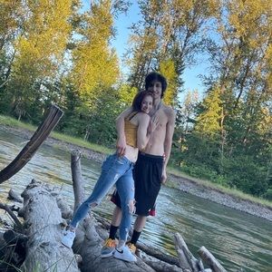 Meet your Posher, Adam